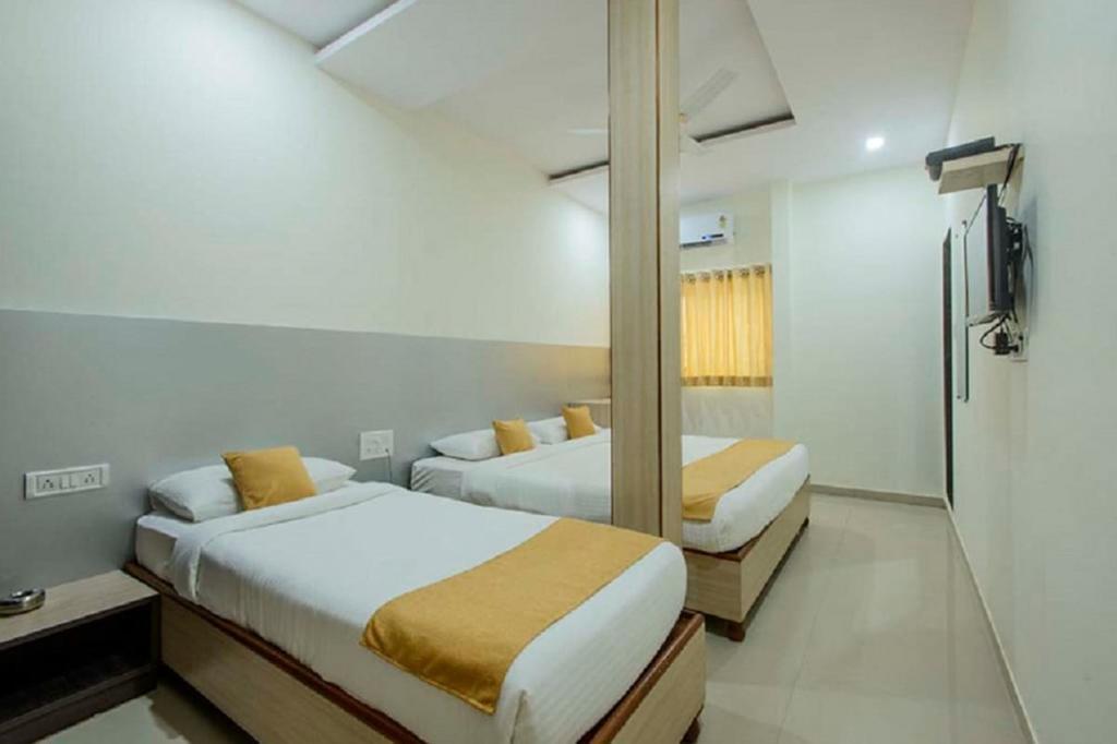 Kailash Park Boutique Rooms Mumbai Exterior photo