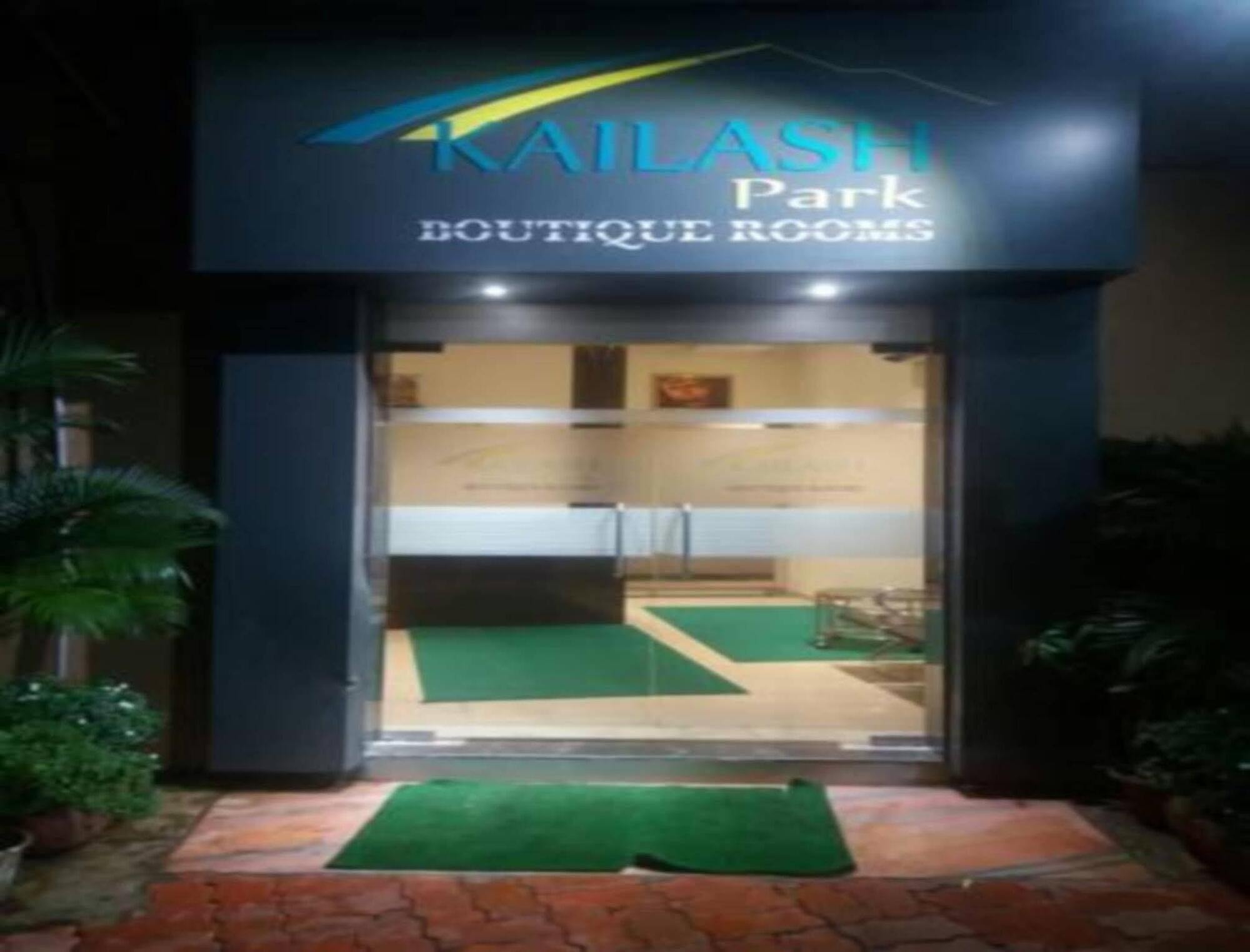 Kailash Park Boutique Rooms Mumbai Exterior photo